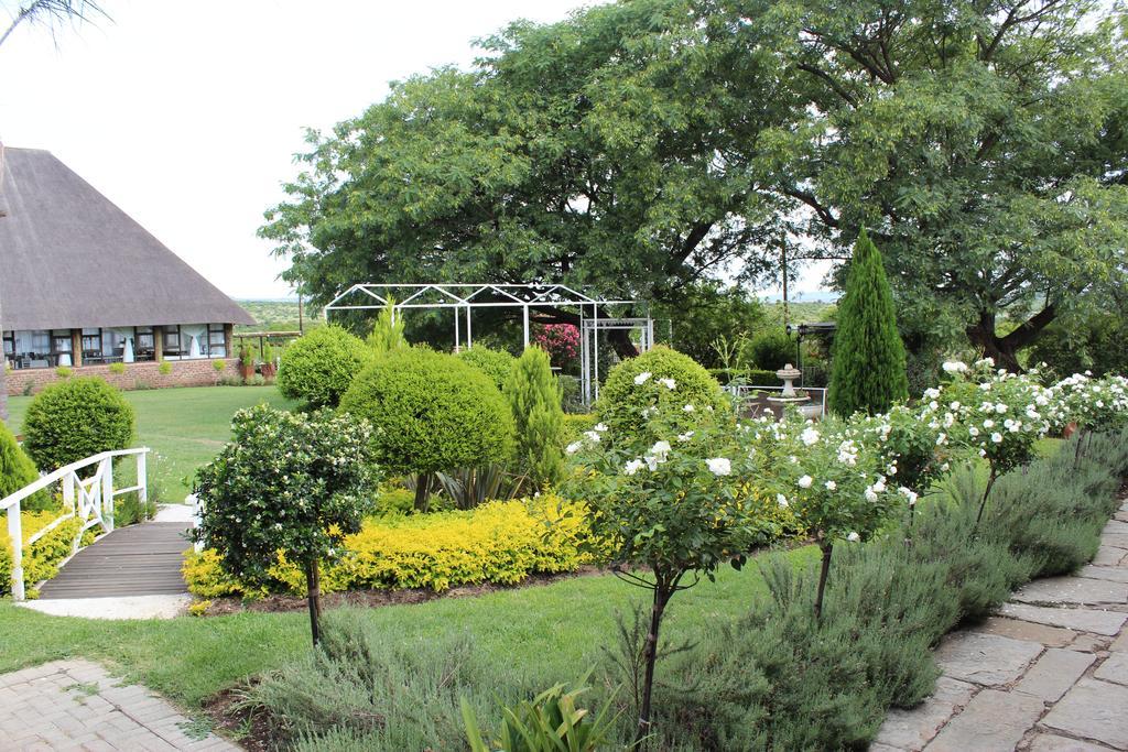 Nauntons Guest House & Wedding Venue Лейдисмит Екстериор снимка