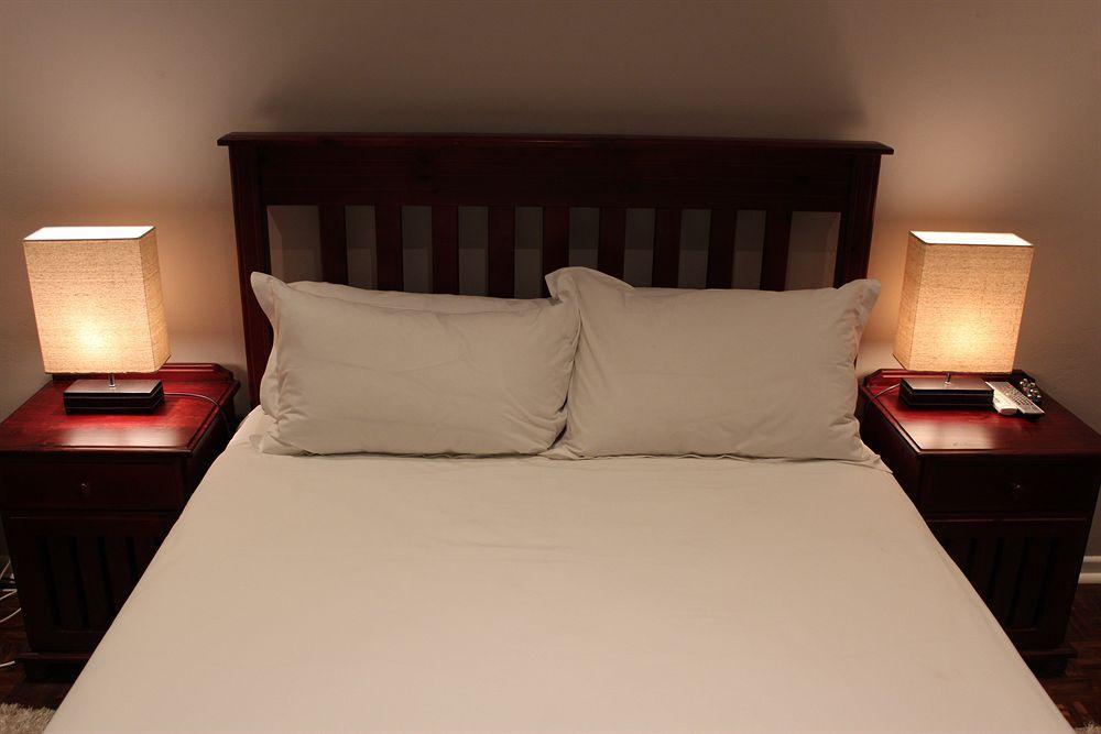 Nauntons Guest House & Wedding Venue Лейдисмит Екстериор снимка